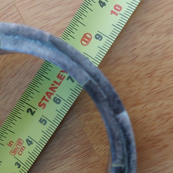 Gorgeous Chunky Bangle Stone-like Grey Textured Marble - Picture 6 of 6